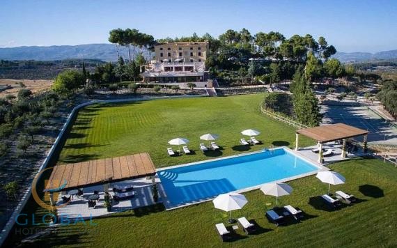 Boutique hotel & Spa and plot for sports facilities and expansion of hotel and luxury single-family homes – inland Costa Blanca