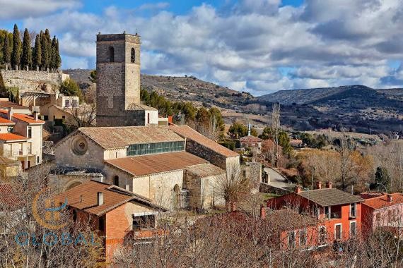 Great Spa Hotel with 10 rooms in a village between castles and mountains