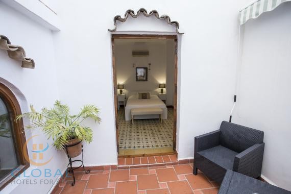 Charming Spanish Town House B&B