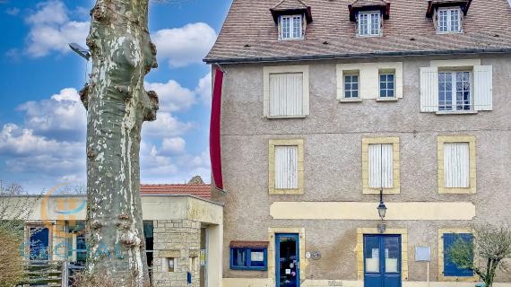 Turnkey restaurant with hotel opportunity in the Perigord