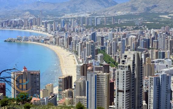 Investment Opportunity, Centrally Located Hotel with Rooftop Pool in Benidorm