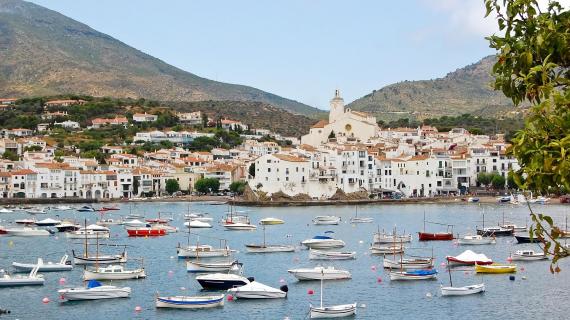 Small 3* hotel in Cadaques - Girona Province