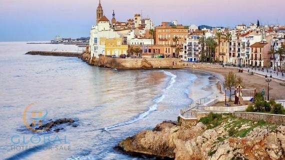 4* Hotel in Sitges with expansion possibilities